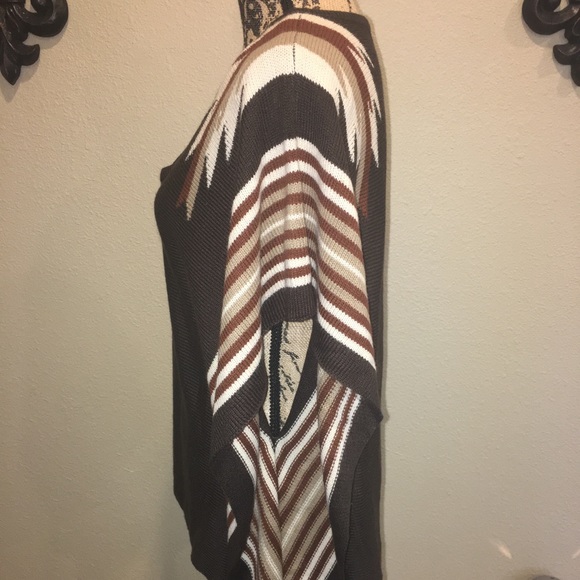 XXI Women’s Brown Poncho sz S/P - Picture 3 of 5